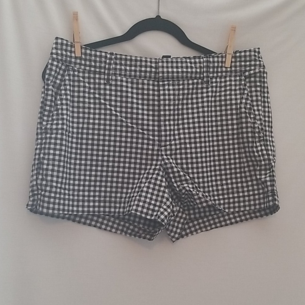 GAP size 10 shorts